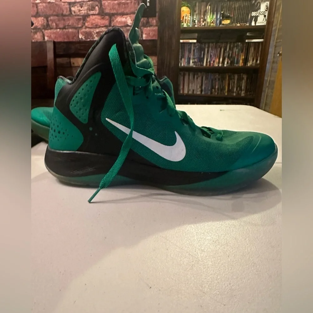2011 Nike Hyperenforcer flywire + hyperfuse size 10.5